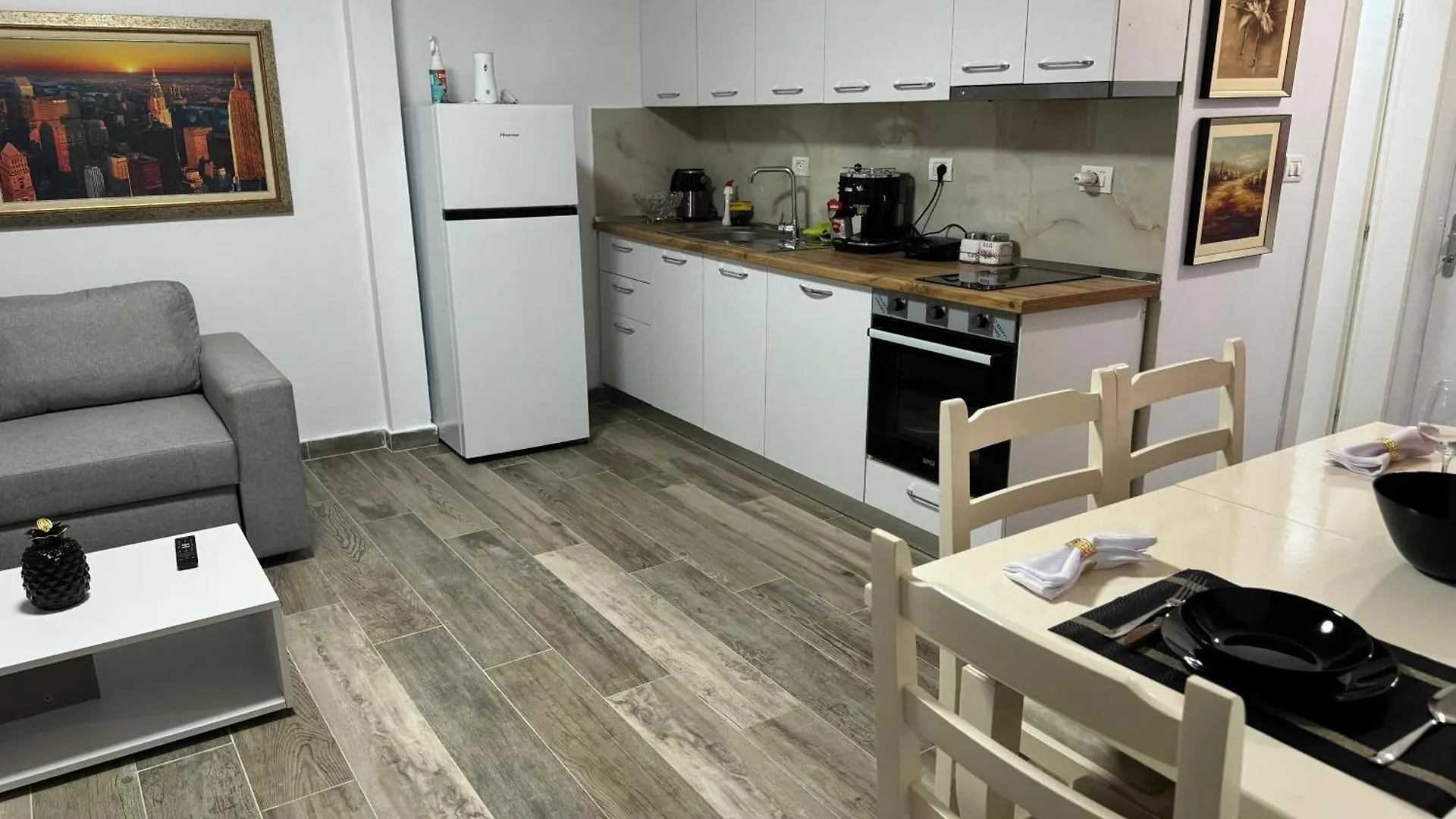 Seaside Aaron Apartment Golem   Golem (Tirana)